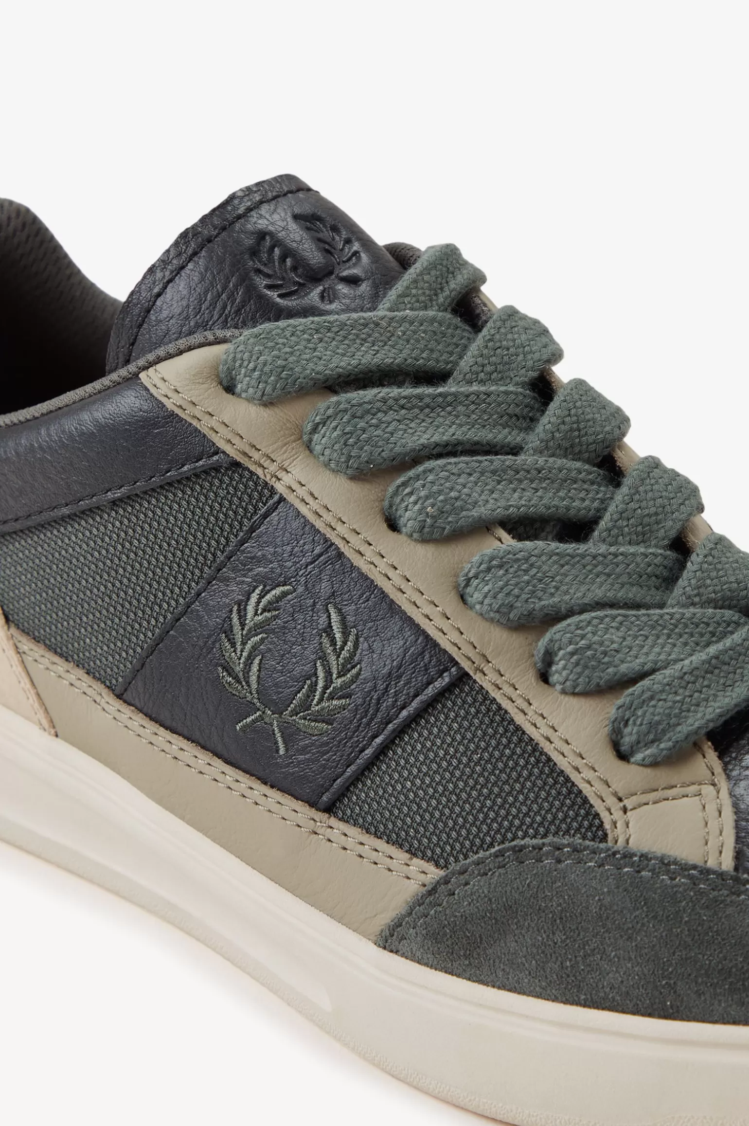 Schuhe^Fred Perry B440 Schwarz / Feldgrün