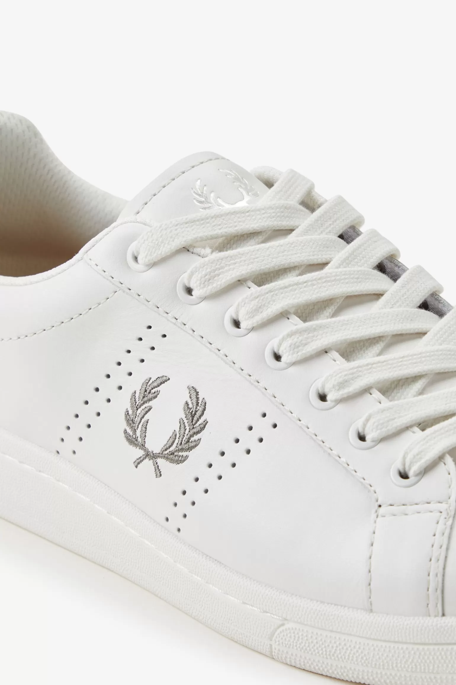 Schuhe^Fred Perry B721 Schneeweiß / Warmes Grau