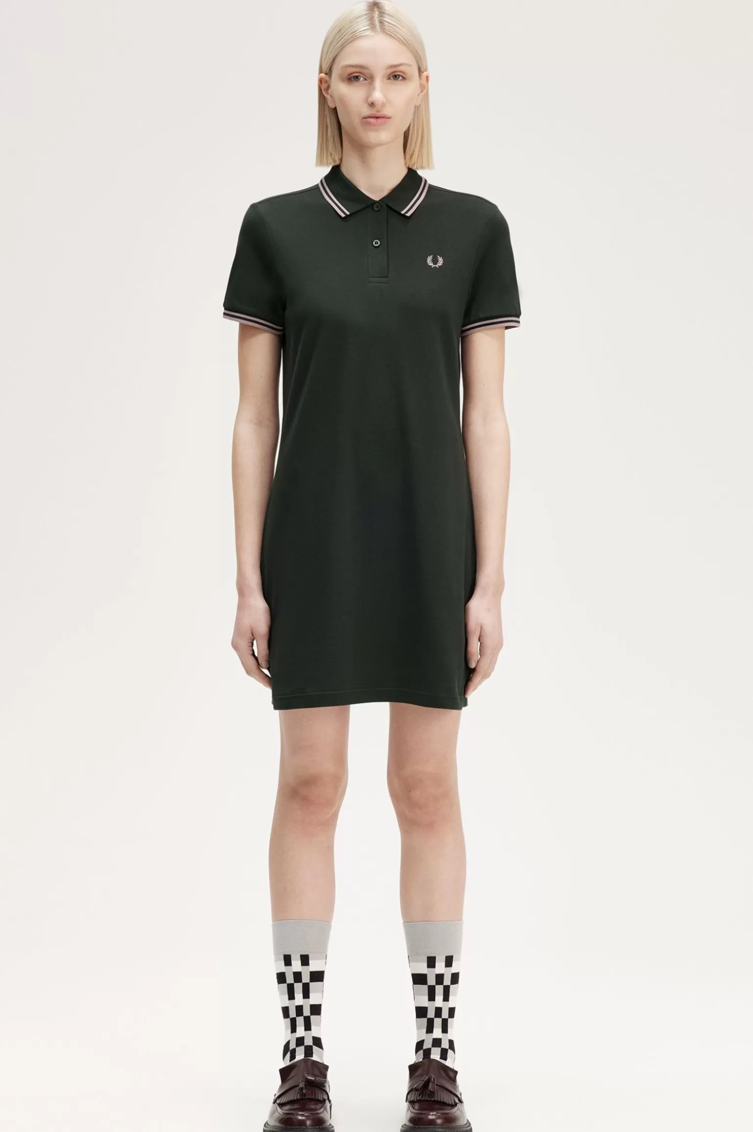 Kleider^Fred Perry Kleid Mit Doppelstreifen Nachtgrün / Dunkelrosa