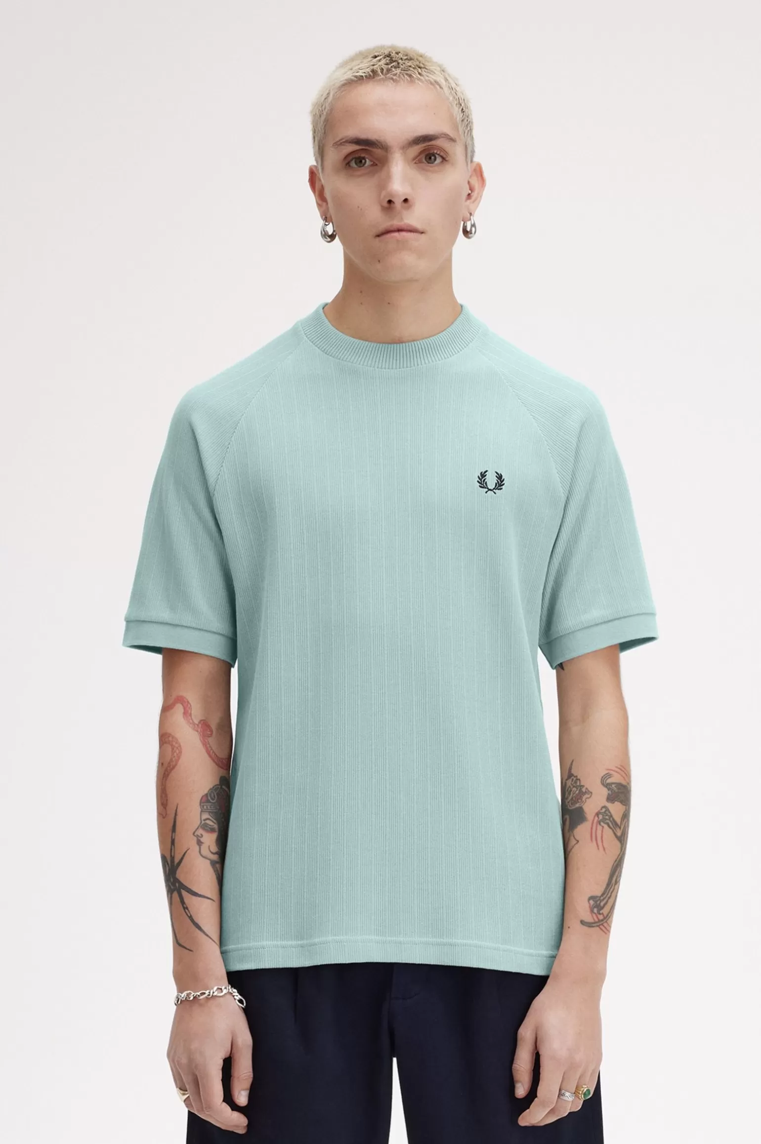 T-Shirts^Fred Perry Geripptes T-Shirt Mit Raglanärmeln Silberblau
