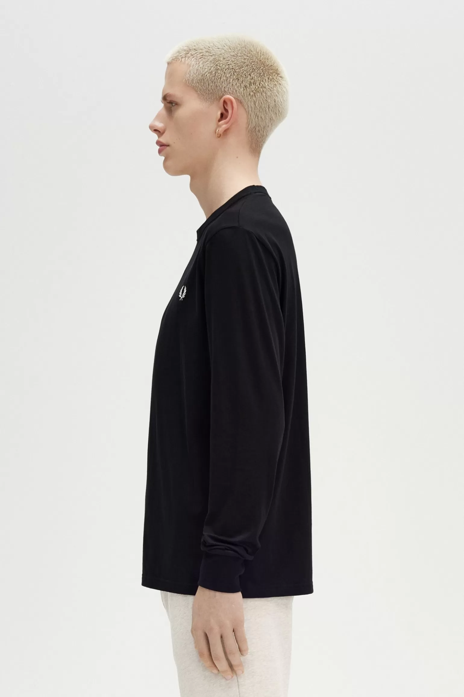 T-Shirts^Fred Perry Langärmeliges T-Shirt Mit Rundhalsausschnitt Schwarz