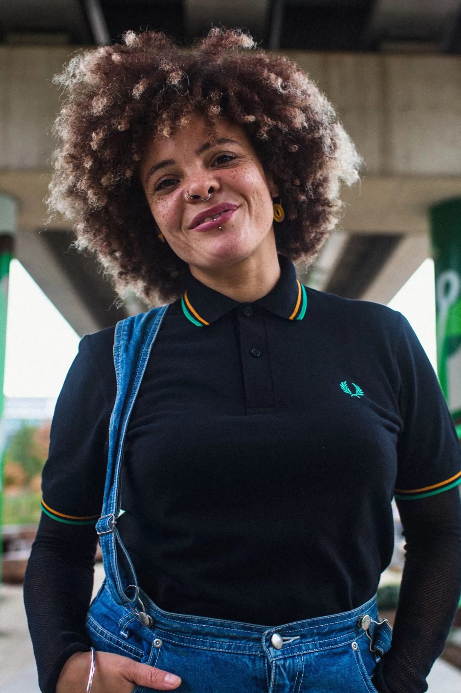 Poloshirts^Fred Perry M12 Schwarz / Nottingham Gold / Waldgrün