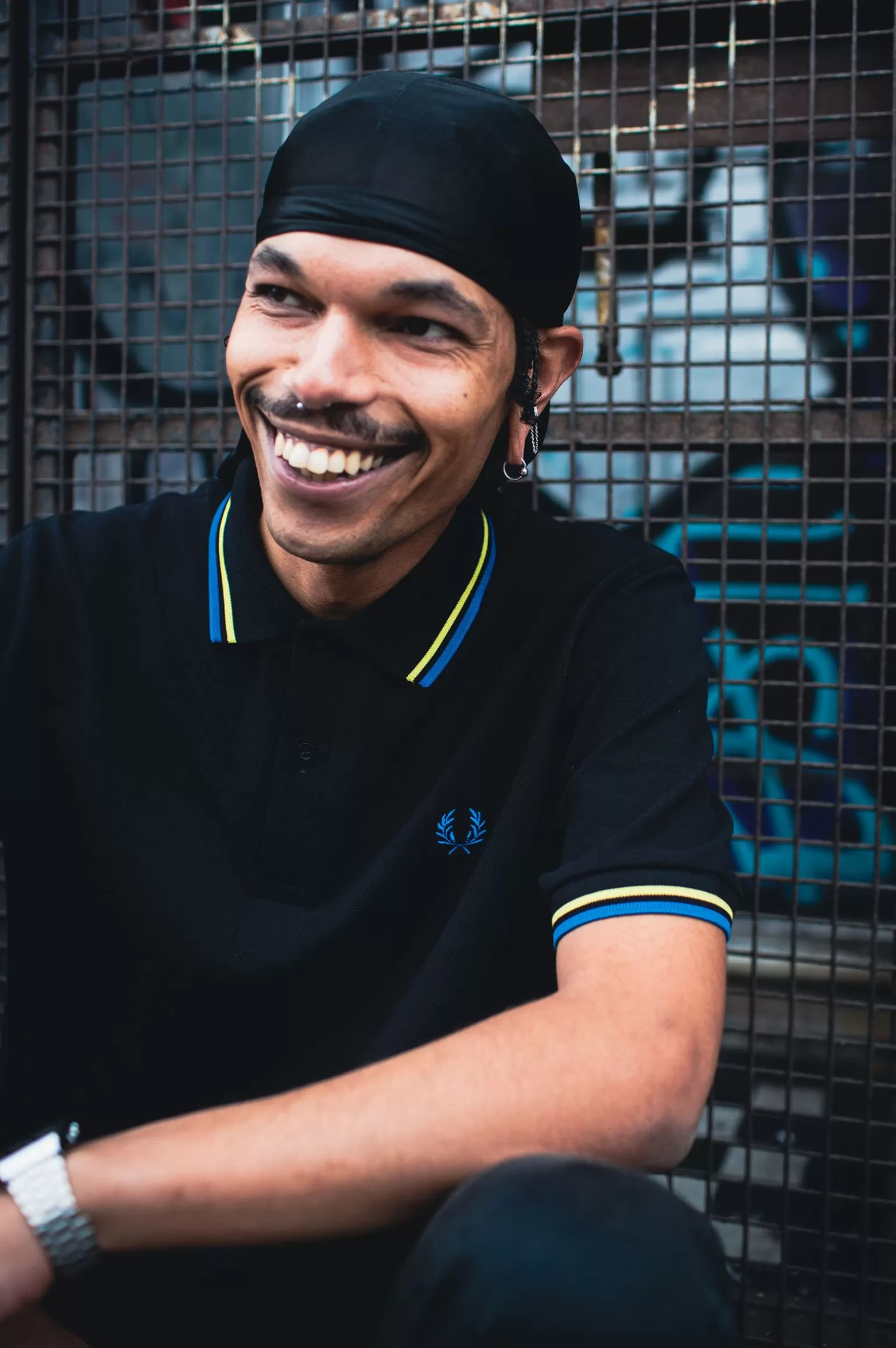 Poloshirts^Fred Perry M12 Schwarz / Neongrün / Bristol Blau