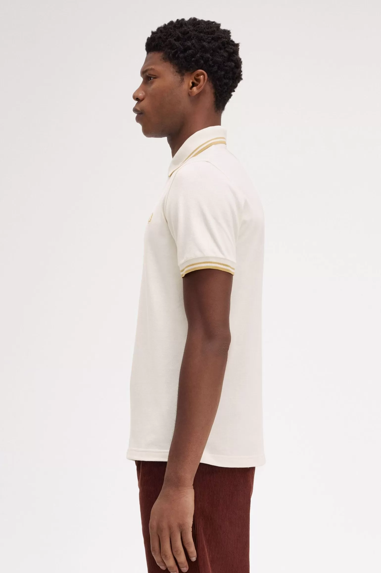 Poloshirts^Fred Perry M12 Ecru / Honigfarbe / Honigfarbe
