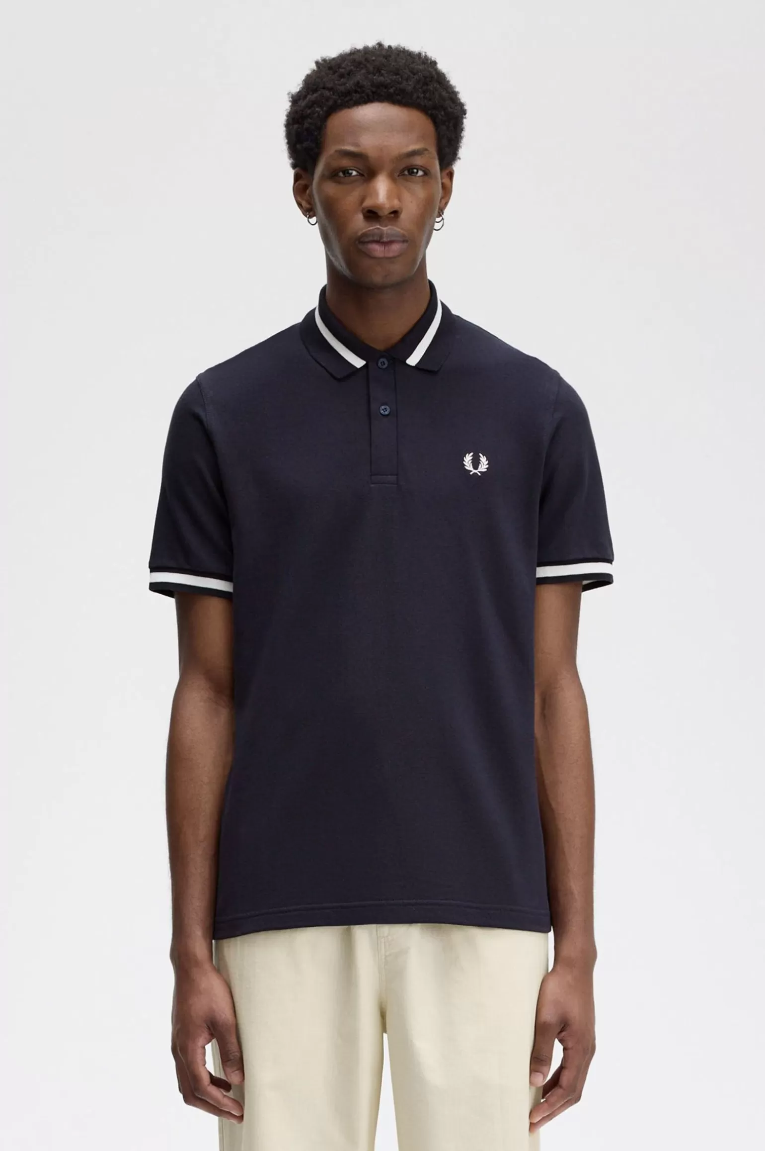 Poloshirts^Fred Perry M2 Marineblau / Schneeweiß