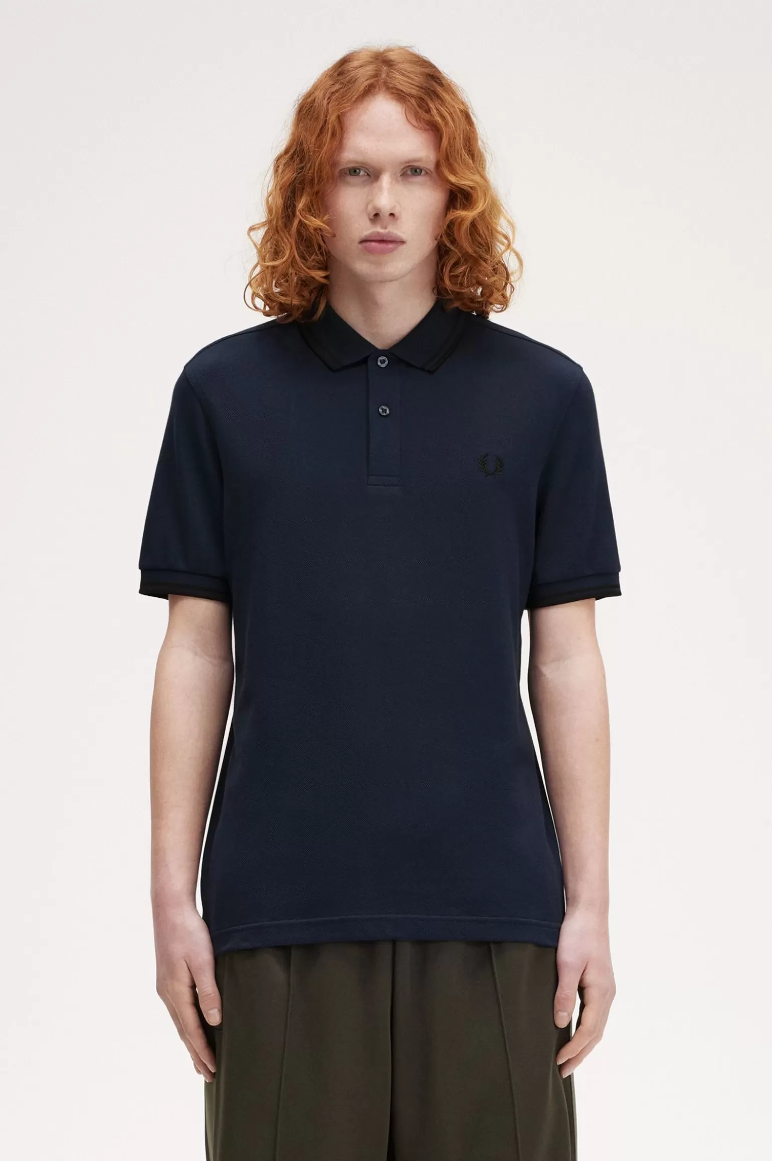 Poloshirts^Fred Perry M3600 Blaugrau / Schwarz / Schwarz
