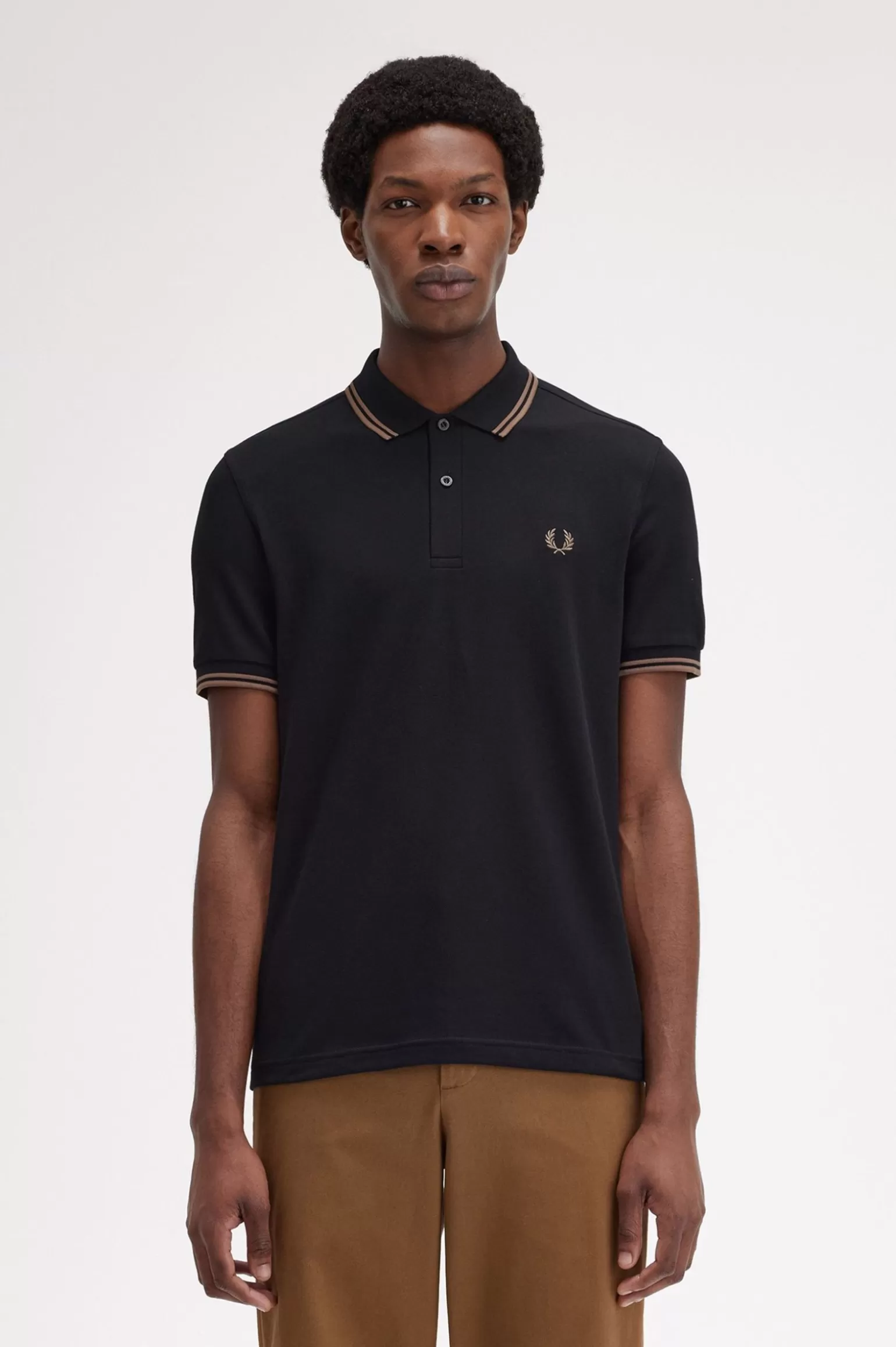 Poloshirts^Fred Perry M3600 Schwarz / Schattiertes Steingrau / Schattiertes Steingrau