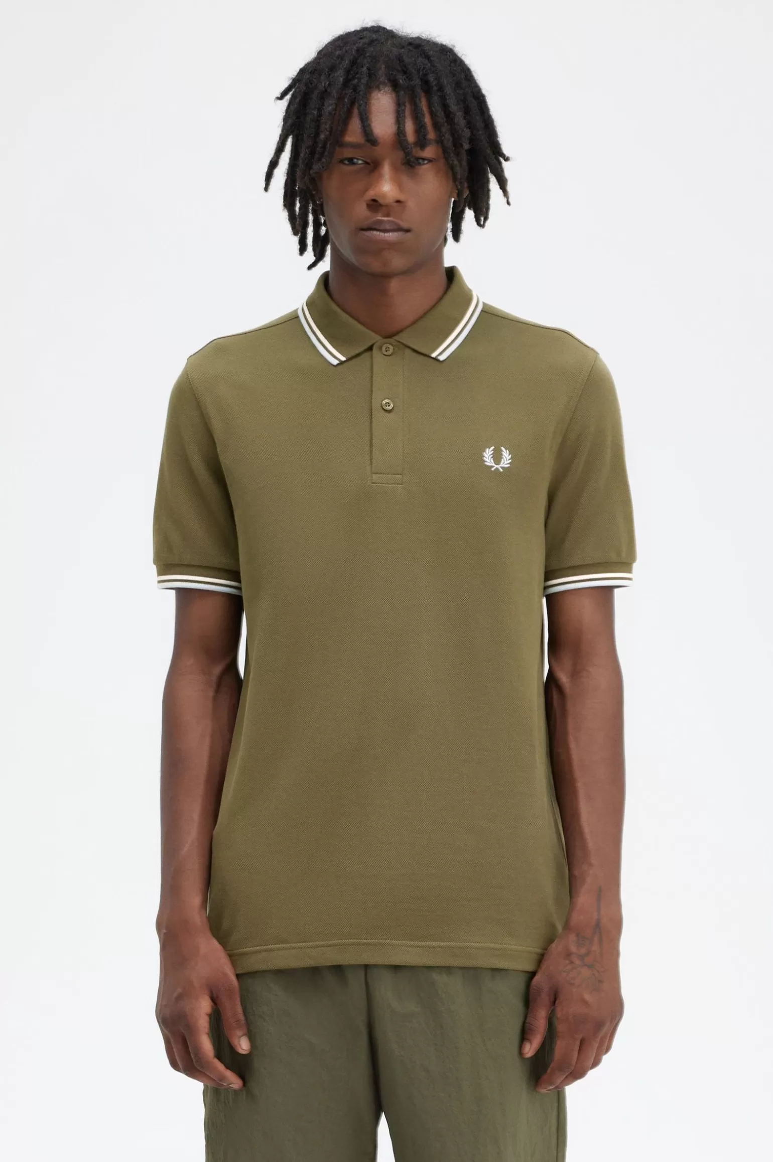 Poloshirts^Fred Perry M3600 Uniformgrün / Schneeweiß / Helles Eis