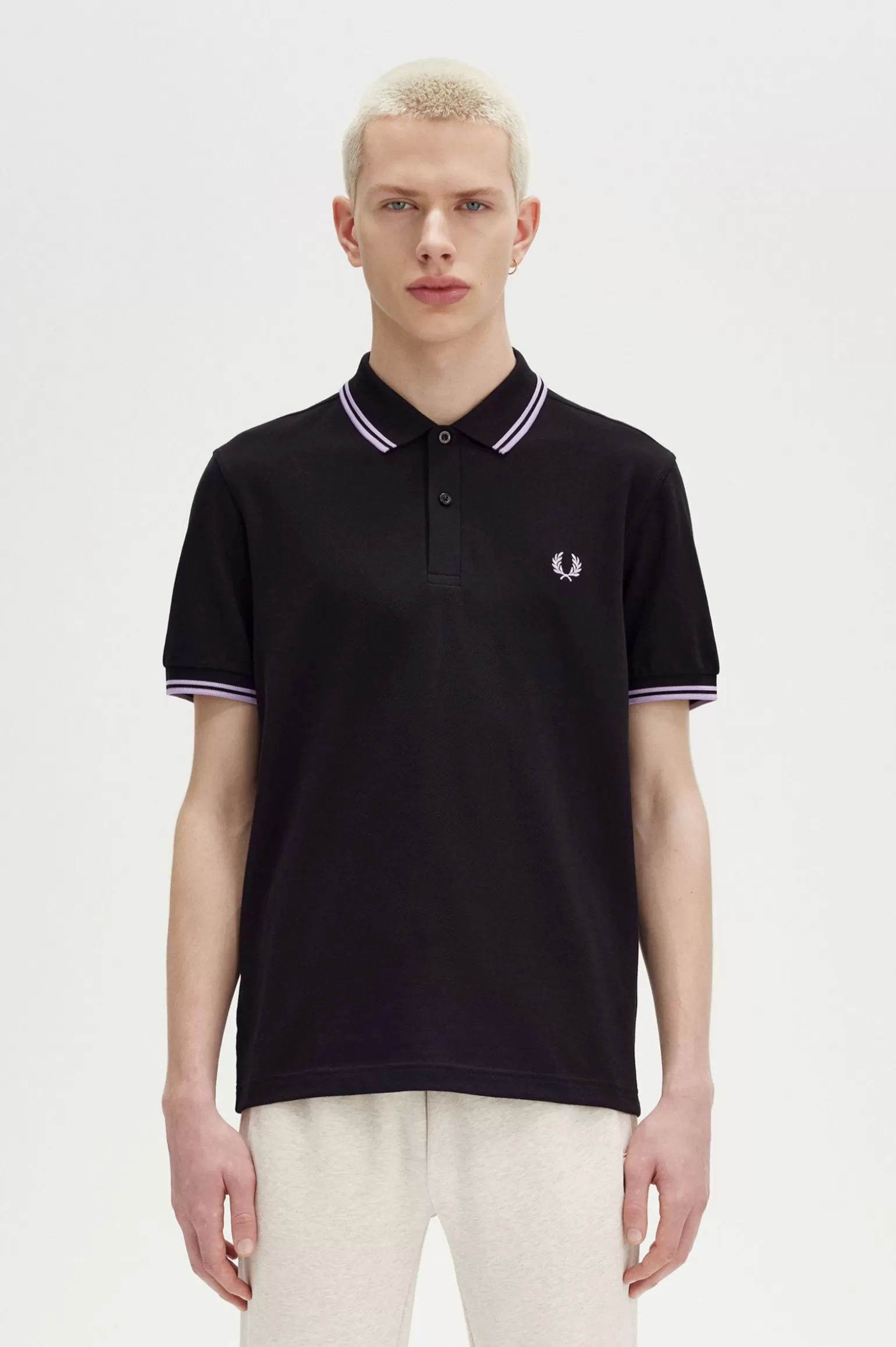 Poloshirts^Fred Perry M3600 Schwarz / Lila / Lila