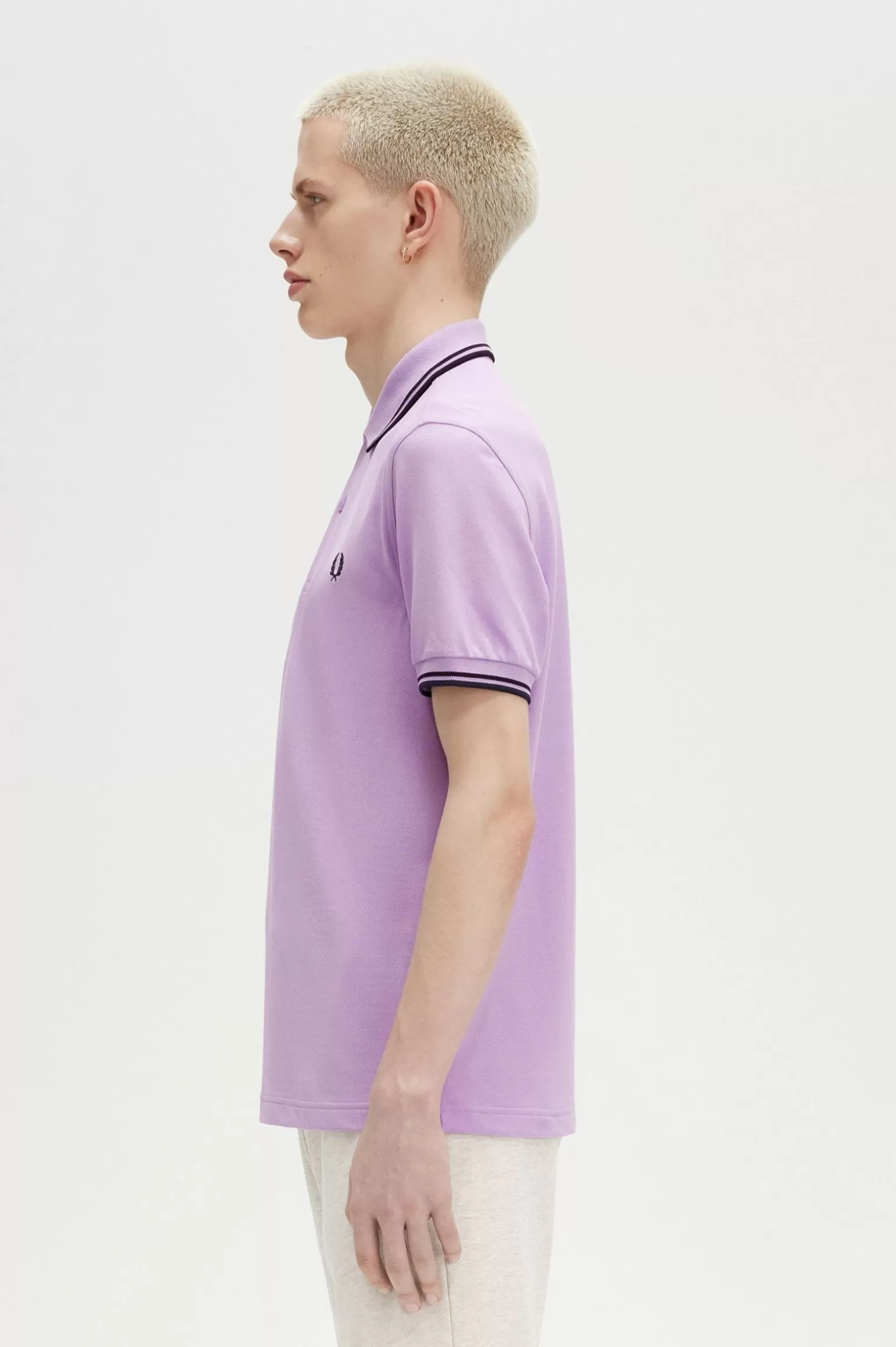 Poloshirts^Fred Perry M3600 Lila / Marineblau / Marineblau
