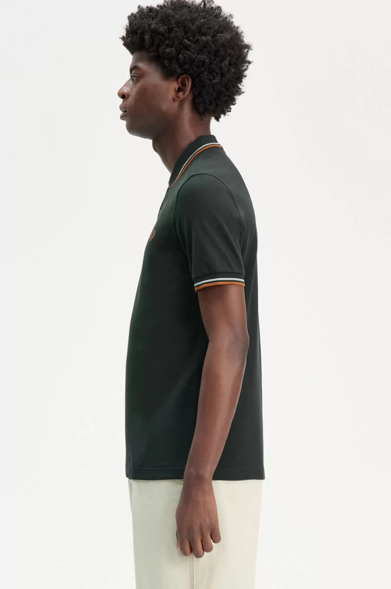 Poloshirts^Fred Perry M3600 Dunkelgrün / Silberblau / Orange