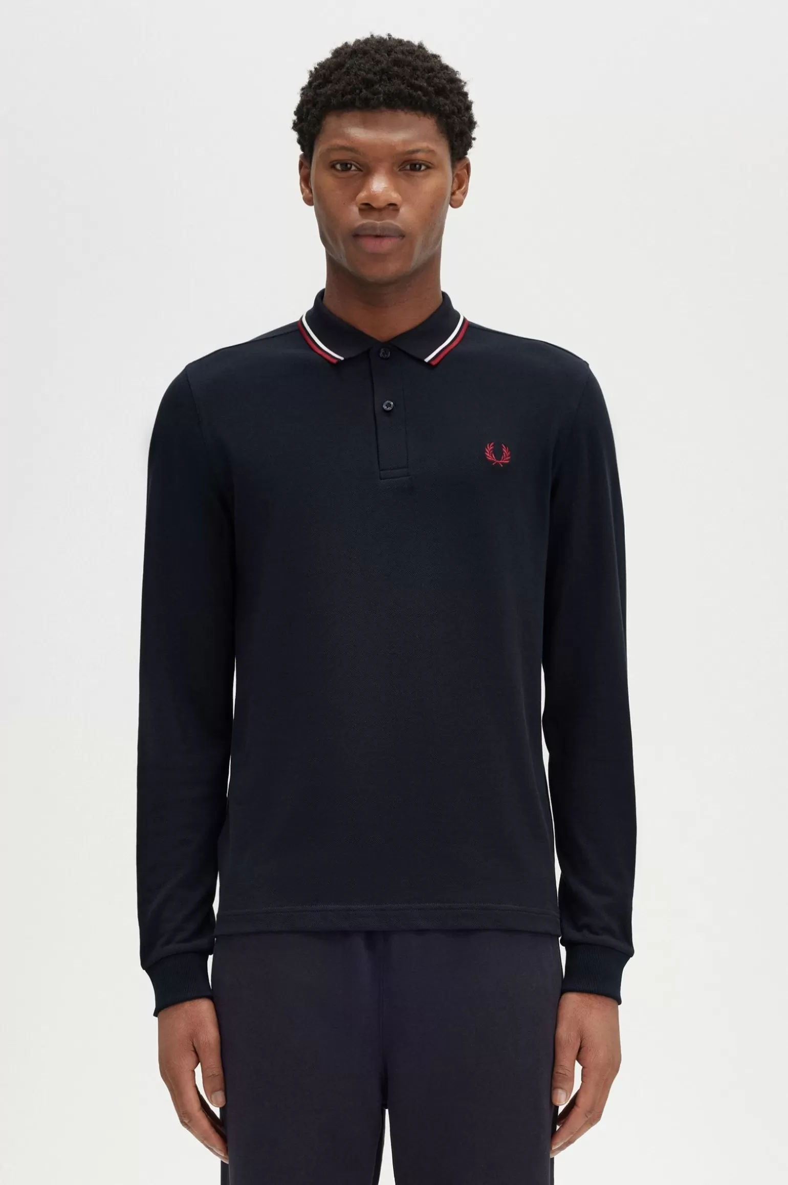 Poloshirts^Fred Perry M3636 Marineblau / Schneeweiß / Gebranntes Rot