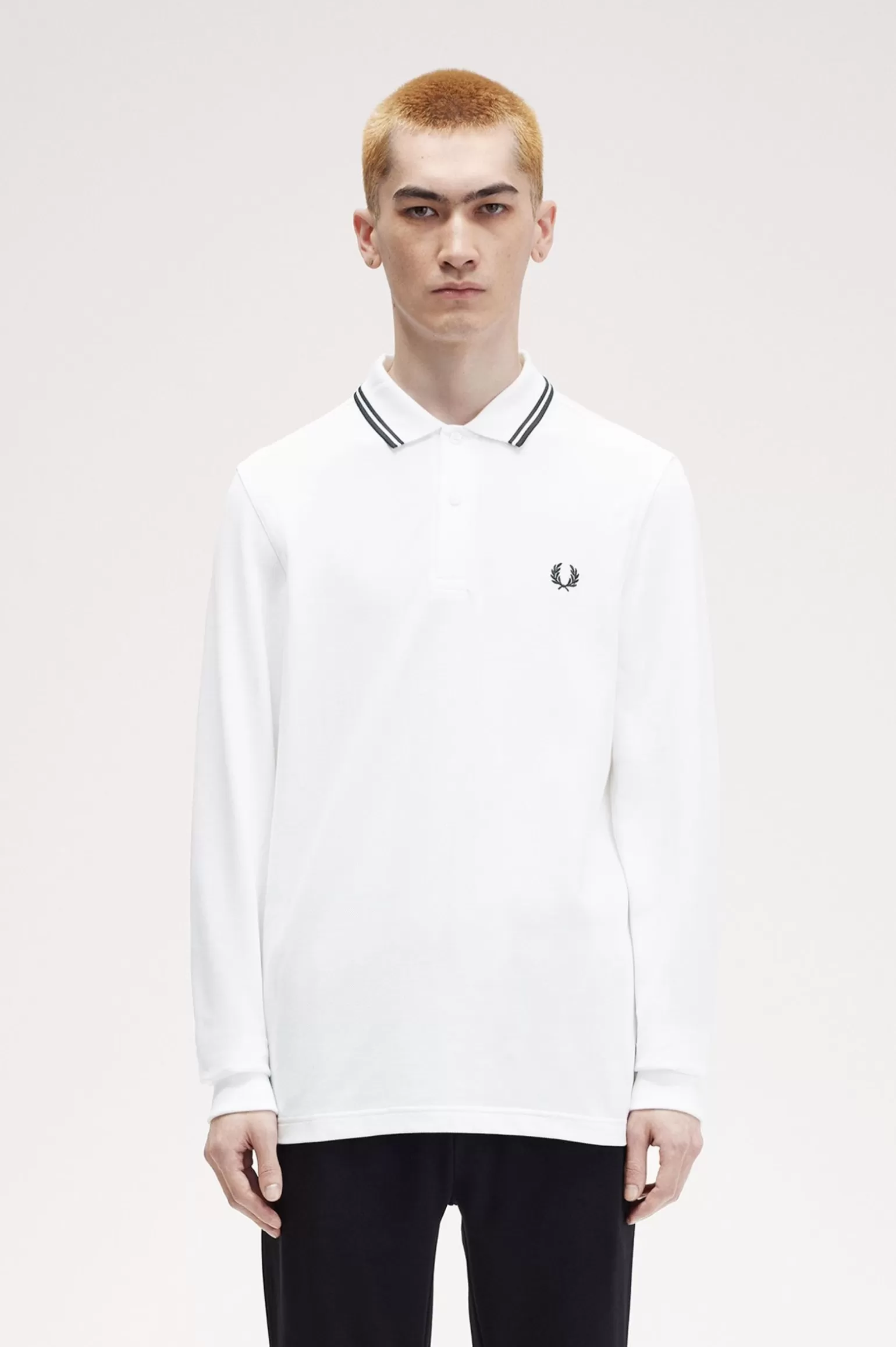 Poloshirts^Fred Perry M3636 Weiß / Schwarz / Schwarz