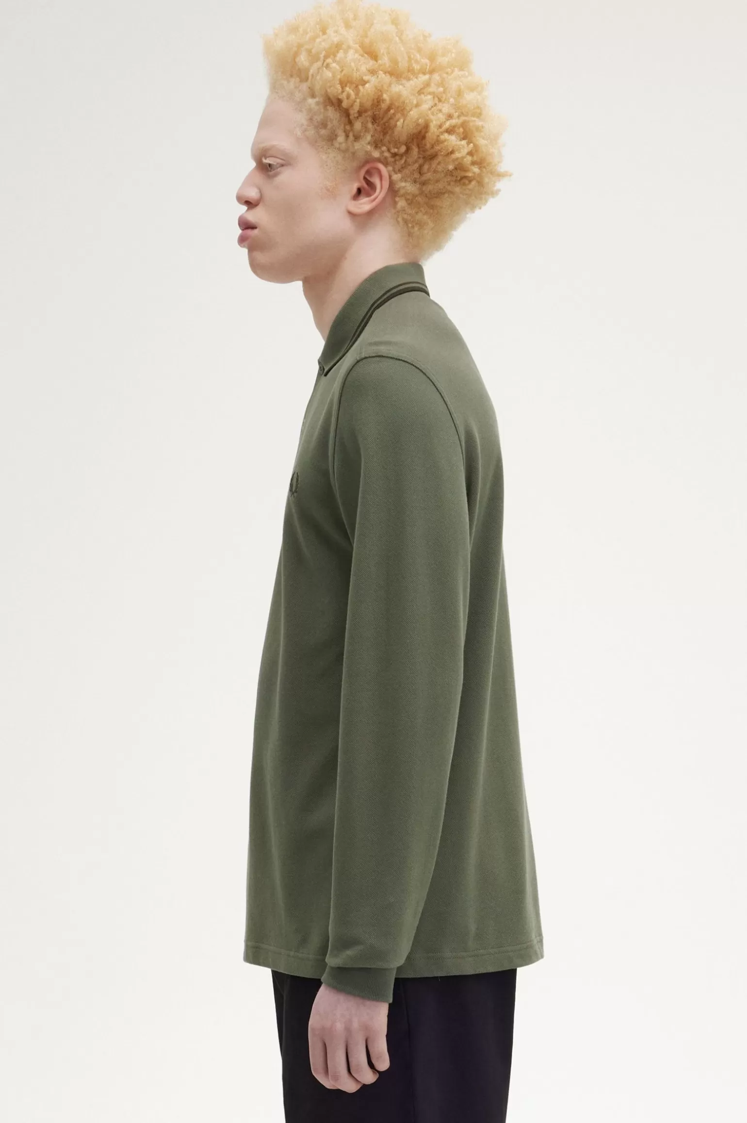 Poloshirts^Fred Perry M3636 Grüner Lorbeer / Dunkelgrün / Dunkelgrün