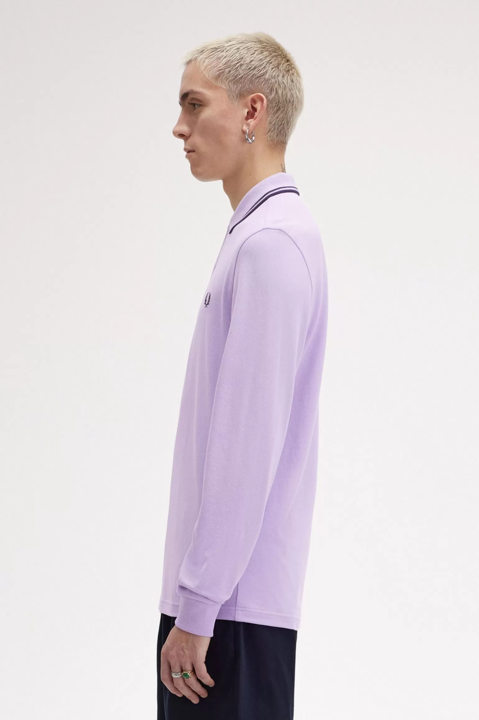 Poloshirts^Fred Perry M3636 Lila / Marineblau / Marineblau