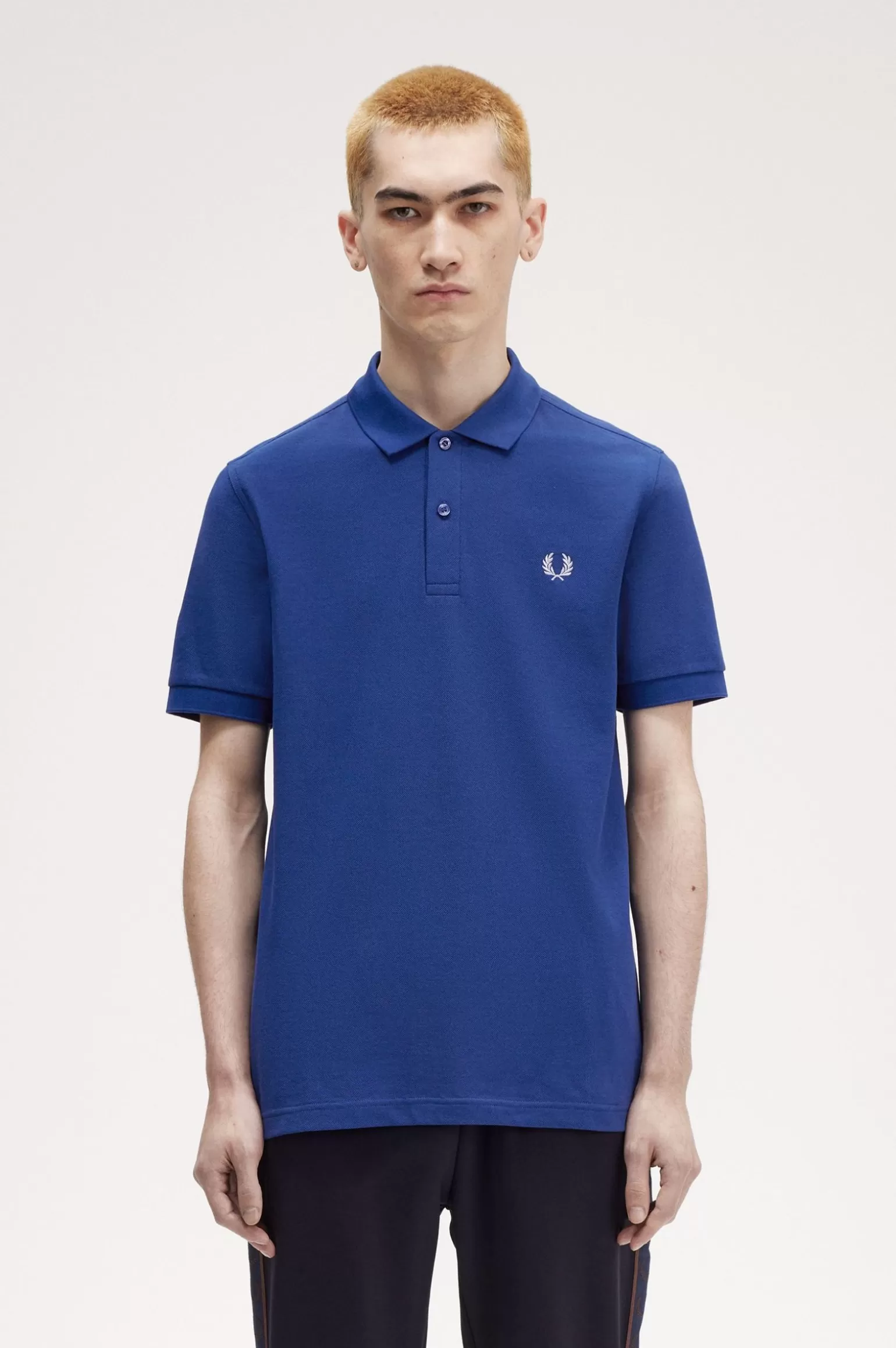 Poloshirts^Fred Perry M6000 Schattiertes Kobaltblau / Celeste