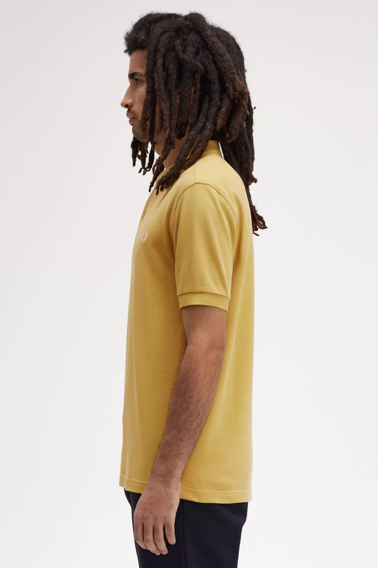 Poloshirts^Fred Perry M6000 Honigfarbe / Ecru