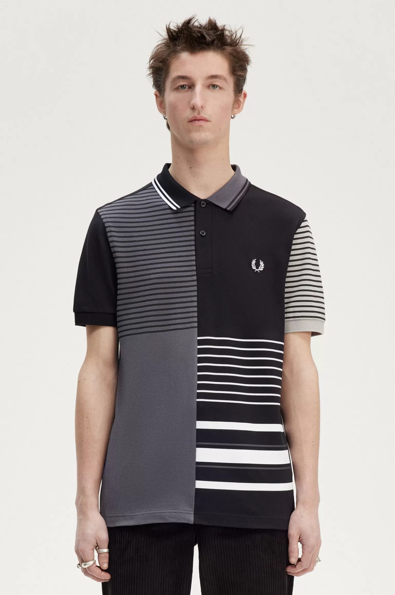 Poloshirts^Fred Perry Patchwork Poloshirt Schwarz
