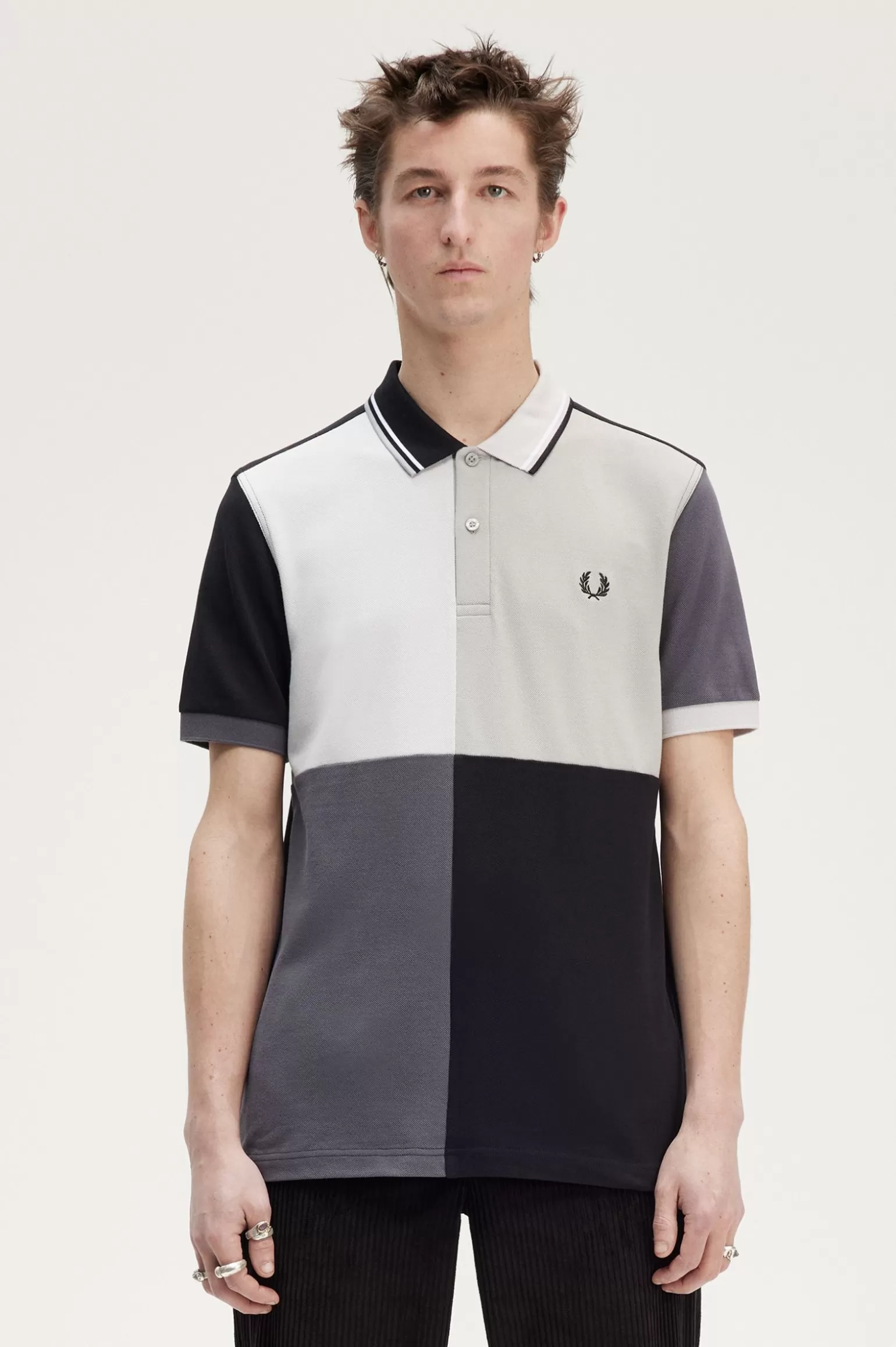 Poloshirts^Fred Perry Patchwork Poloshirt Schwarz