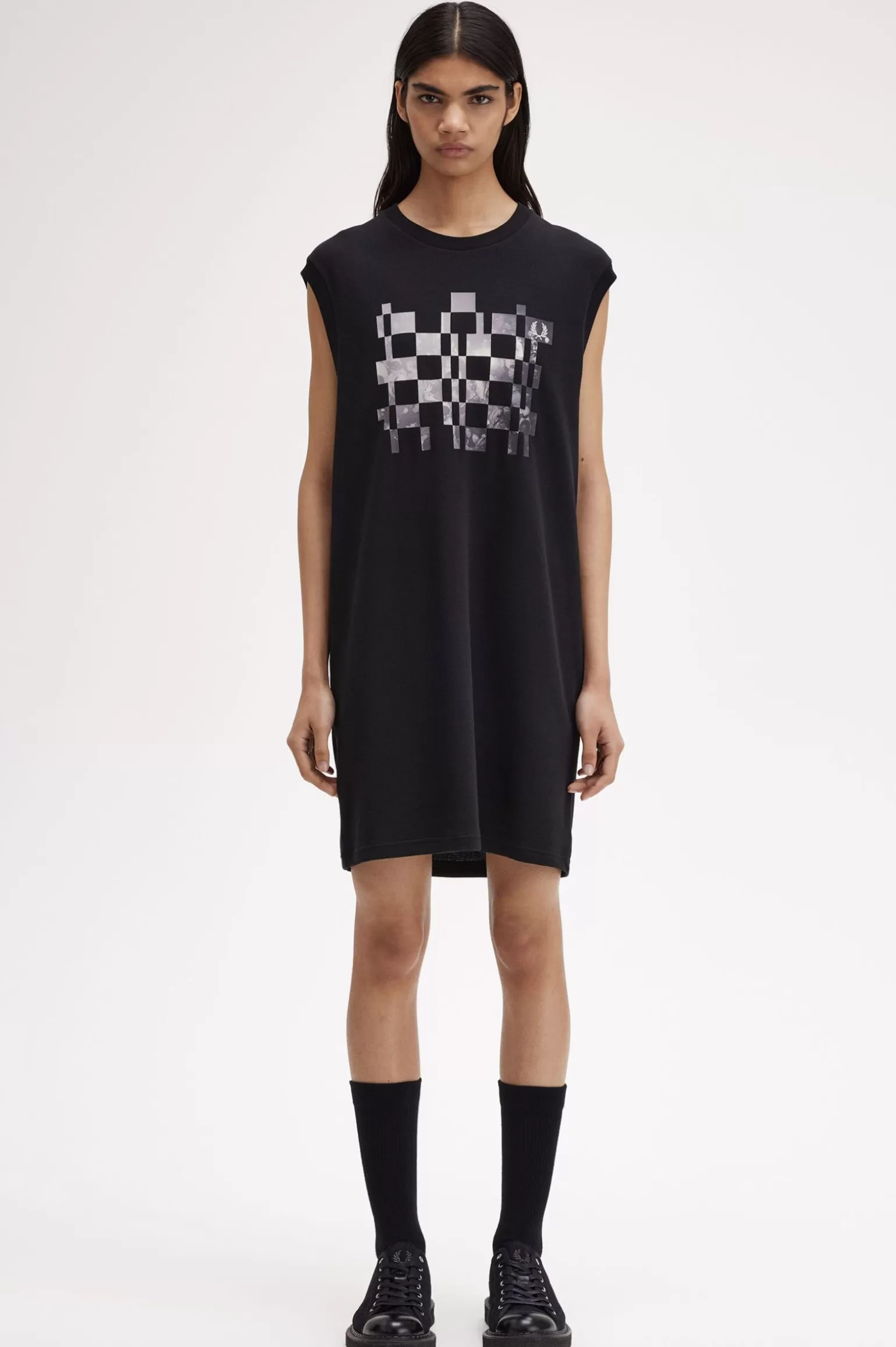 Kleider^Fred Perry Piqué-Kleid Mit Grafik-Print Schwarz