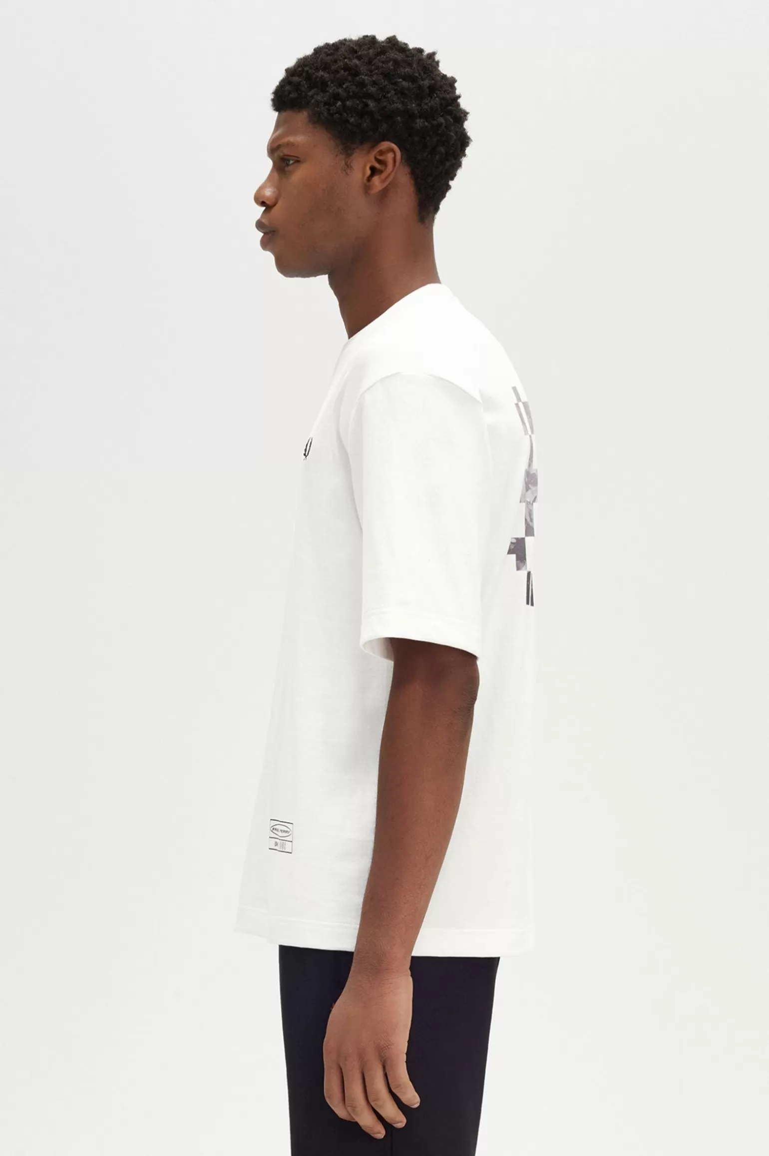 T-Shirts^Fred Perry T-Shirt Mit Crowd-Grafik Schneeweiß