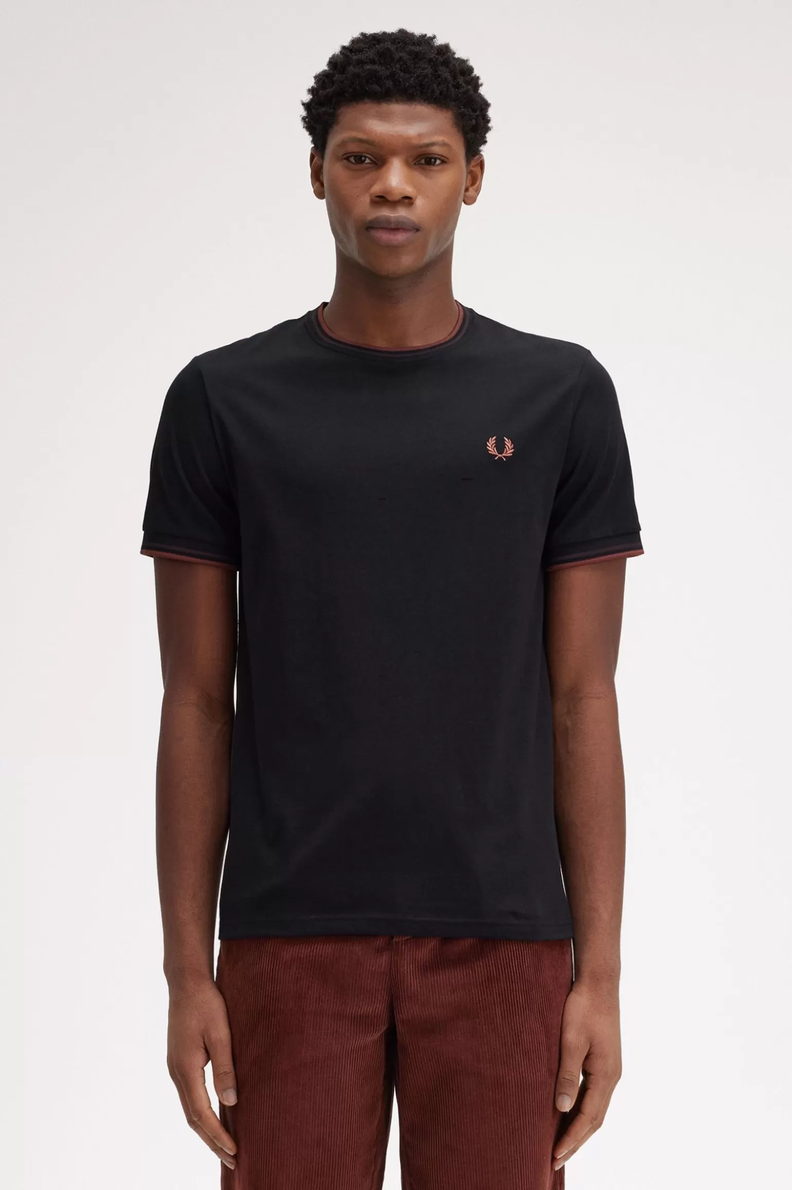 T-Shirts^Fred Perry T-Shirt Mit Doppelstreifen Schwarz / Carrington Brick / Whiskybraun