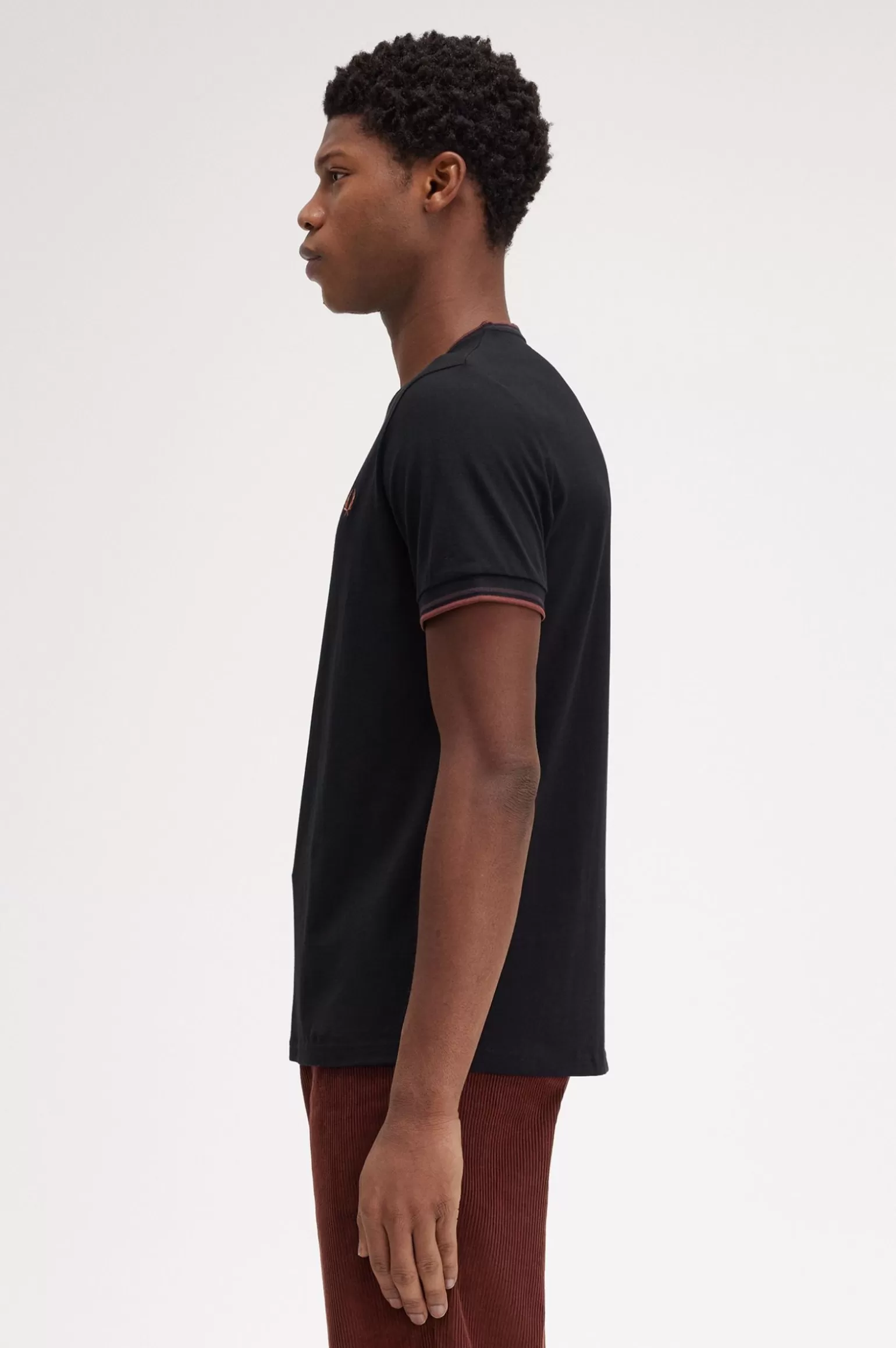 T-Shirts^Fred Perry T-Shirt Mit Doppelstreifen Schwarz / Carrington Brick / Whiskybraun