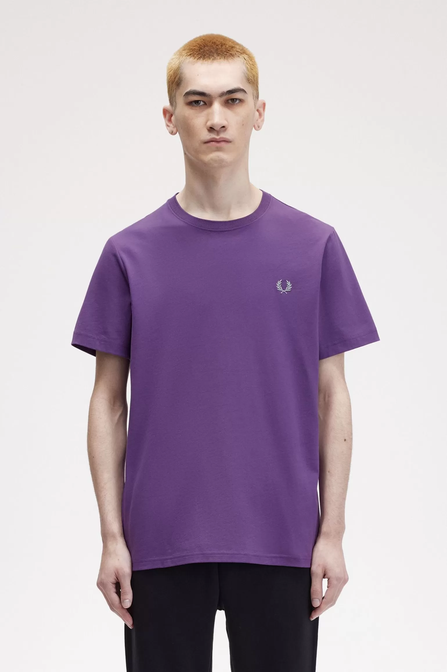 T-Shirts^Fred Perry T-Shirt Mit Rundhalsausschnitt Amethyst / Silberblau