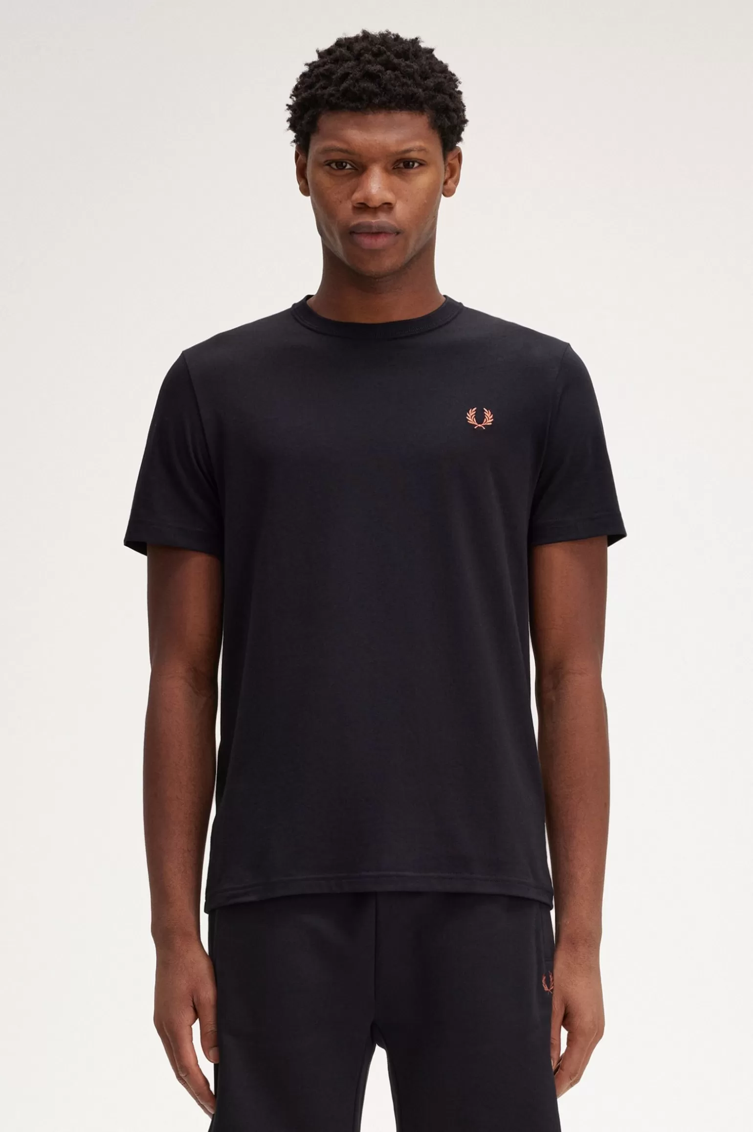T-Shirts^Fred Perry T-Shirt Mit Rundhalsausschnitt Schwarz / Whiskybraun