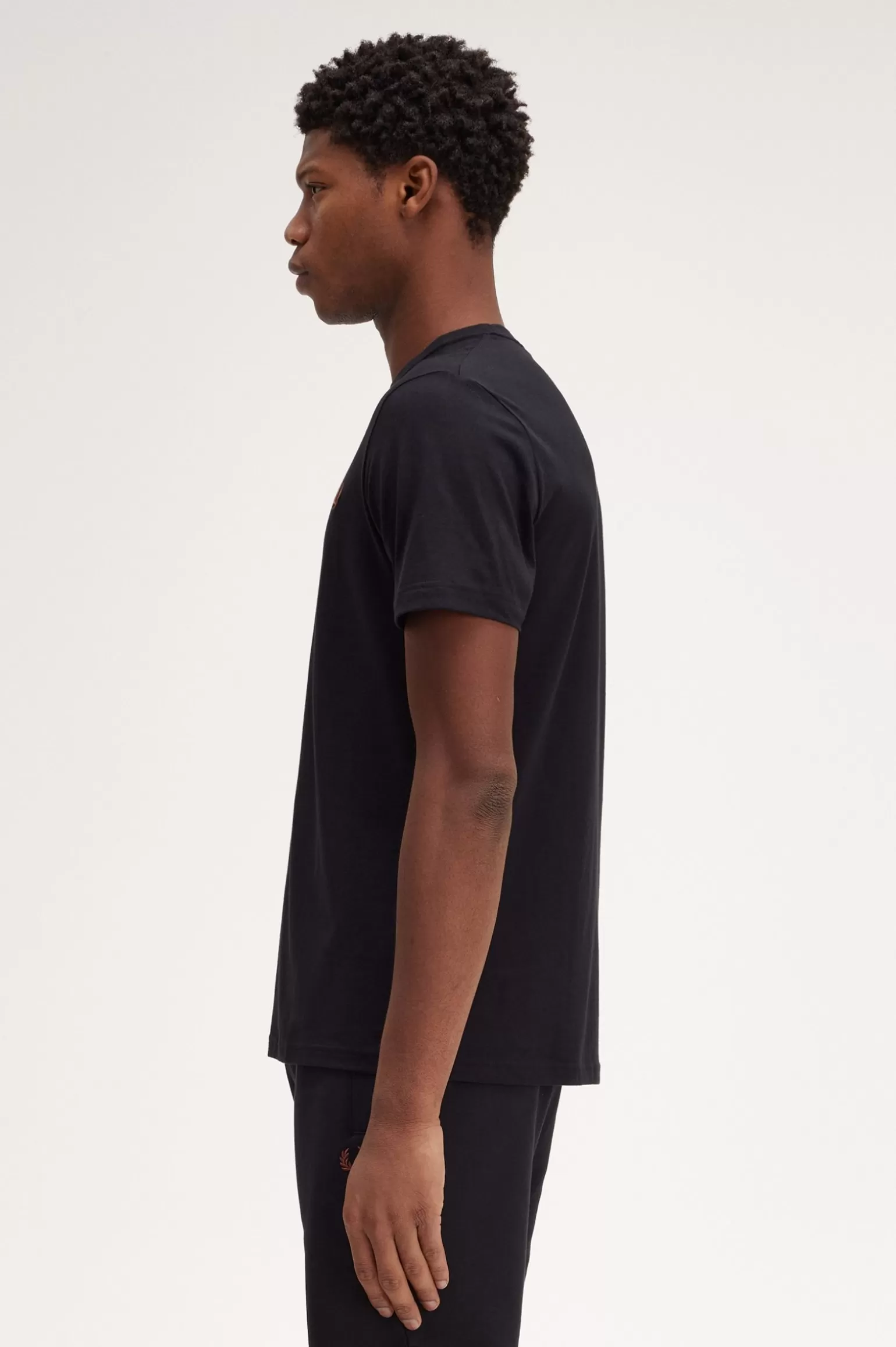T-Shirts^Fred Perry T-Shirt Mit Rundhalsausschnitt Schwarz / Whiskybraun